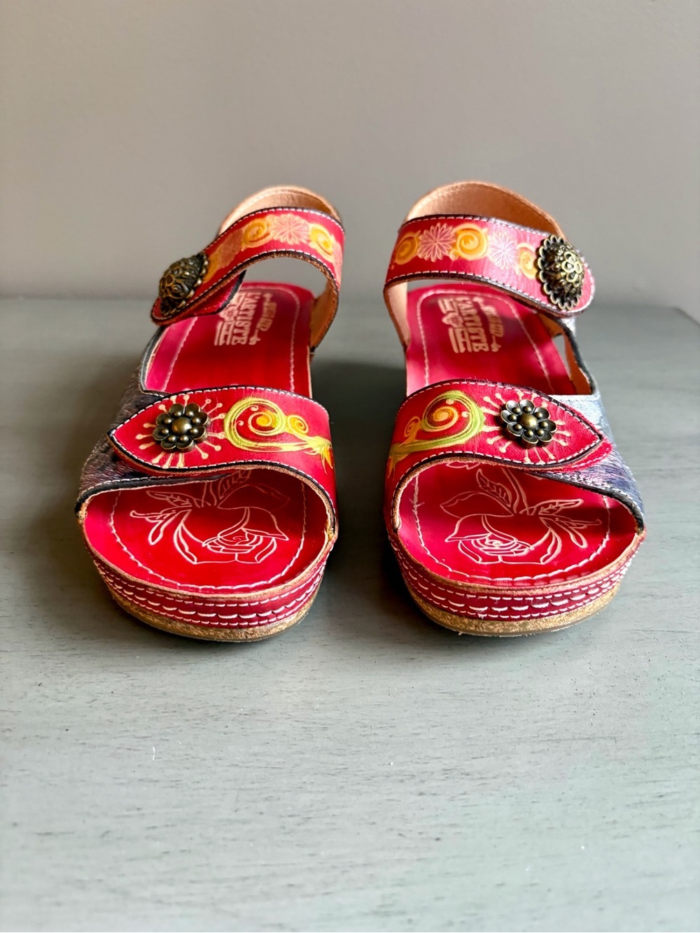 L'Artiste Spring Step Lanaffi Red Leather Embossed Wedge Sandal Sz 36 (US 5.5/6) - Picture 4 of 15